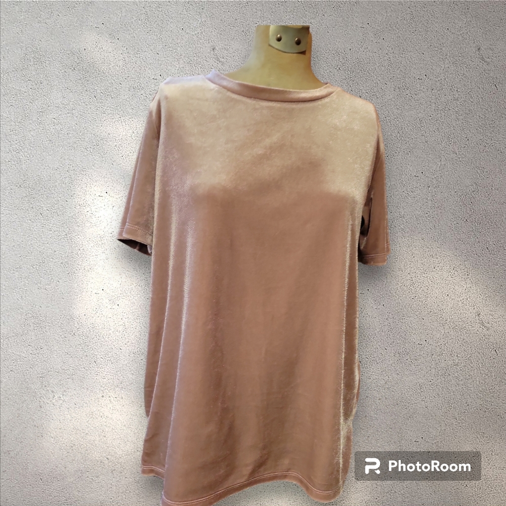 Old Navy Blouse Velveteen Light Pink Short Sleeve EUC Size Small